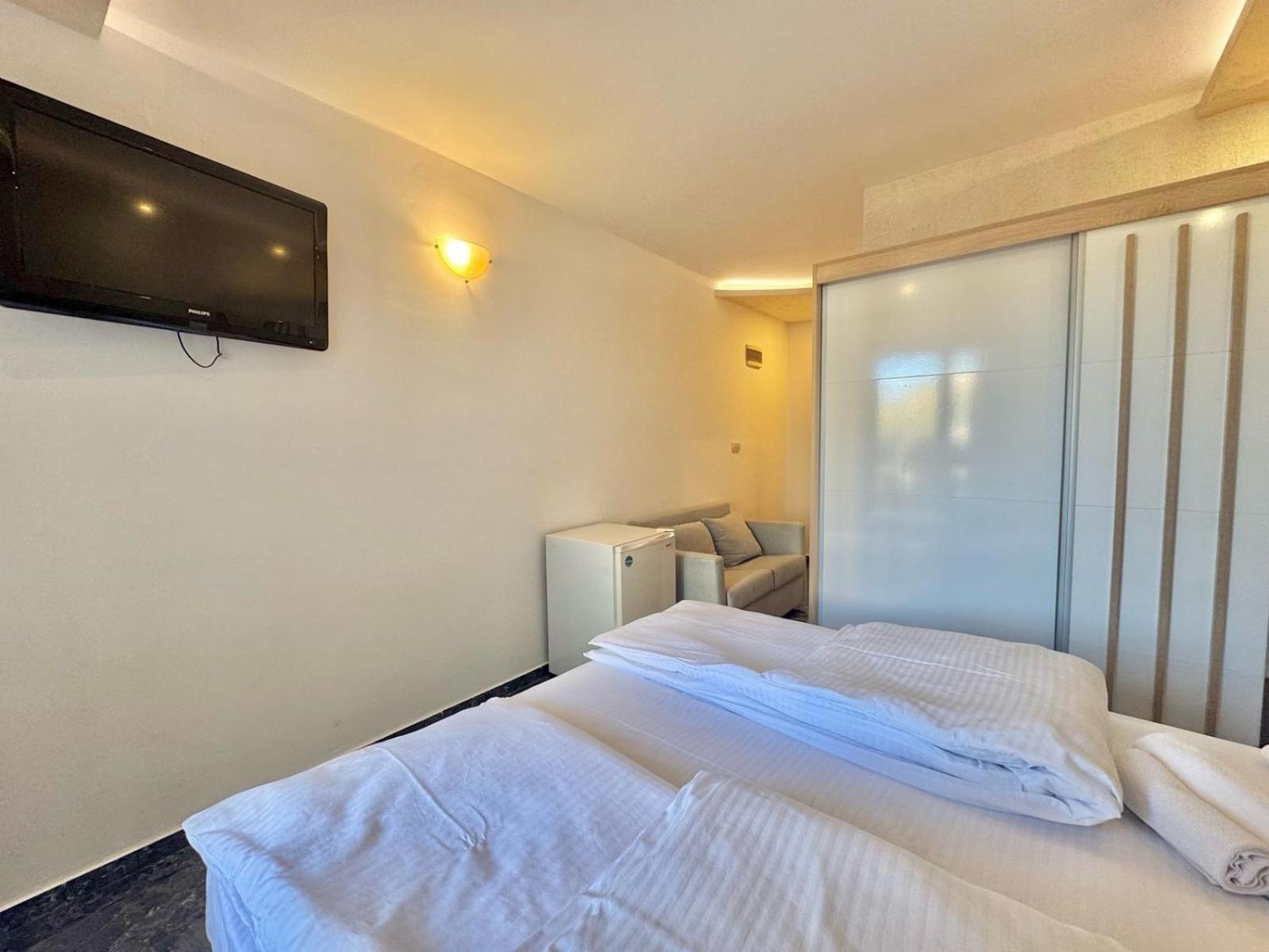 Hotel Palma Jaz Budva Kültér fotó