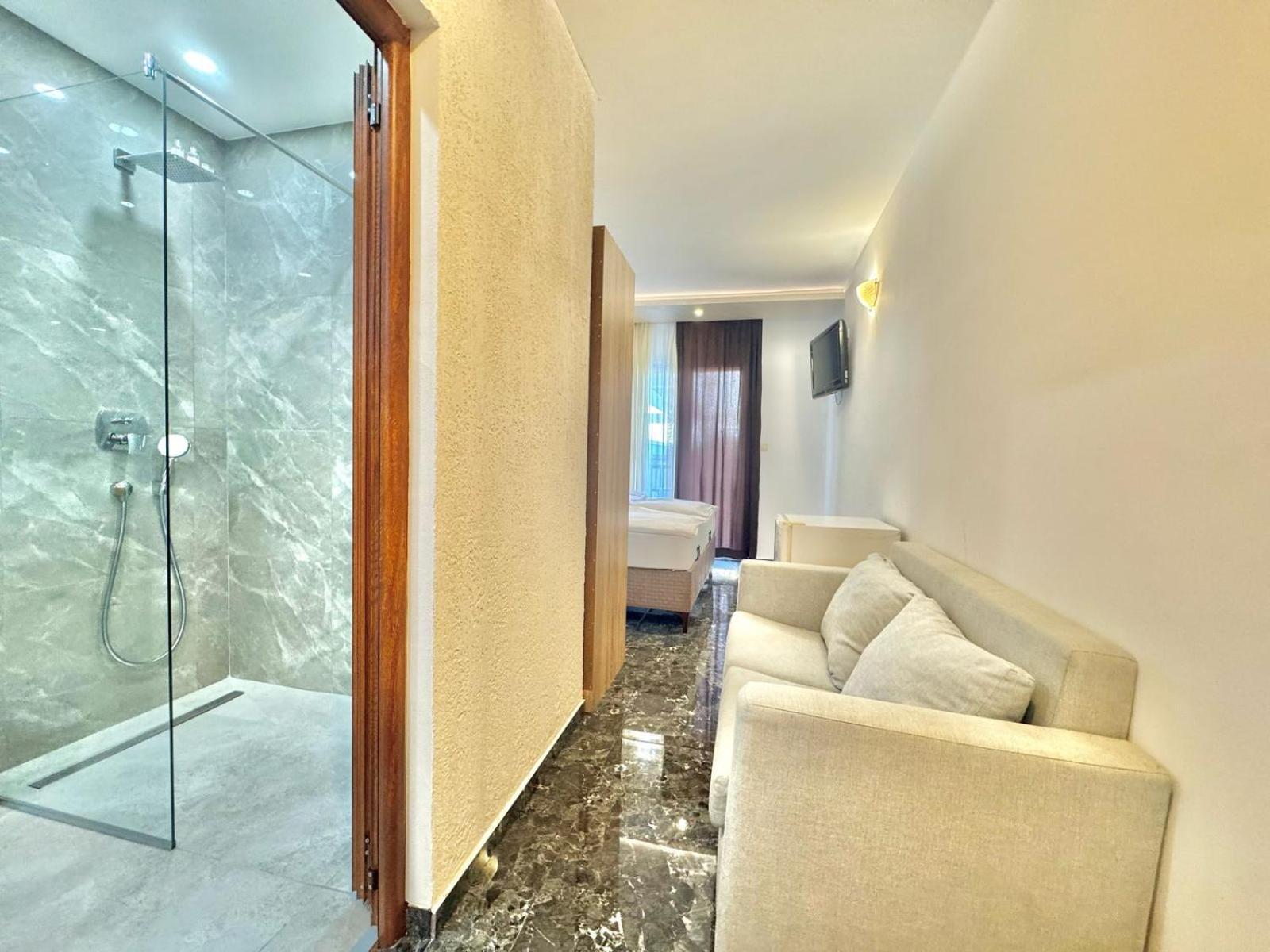 Hotel Palma Jaz Budva Kültér fotó